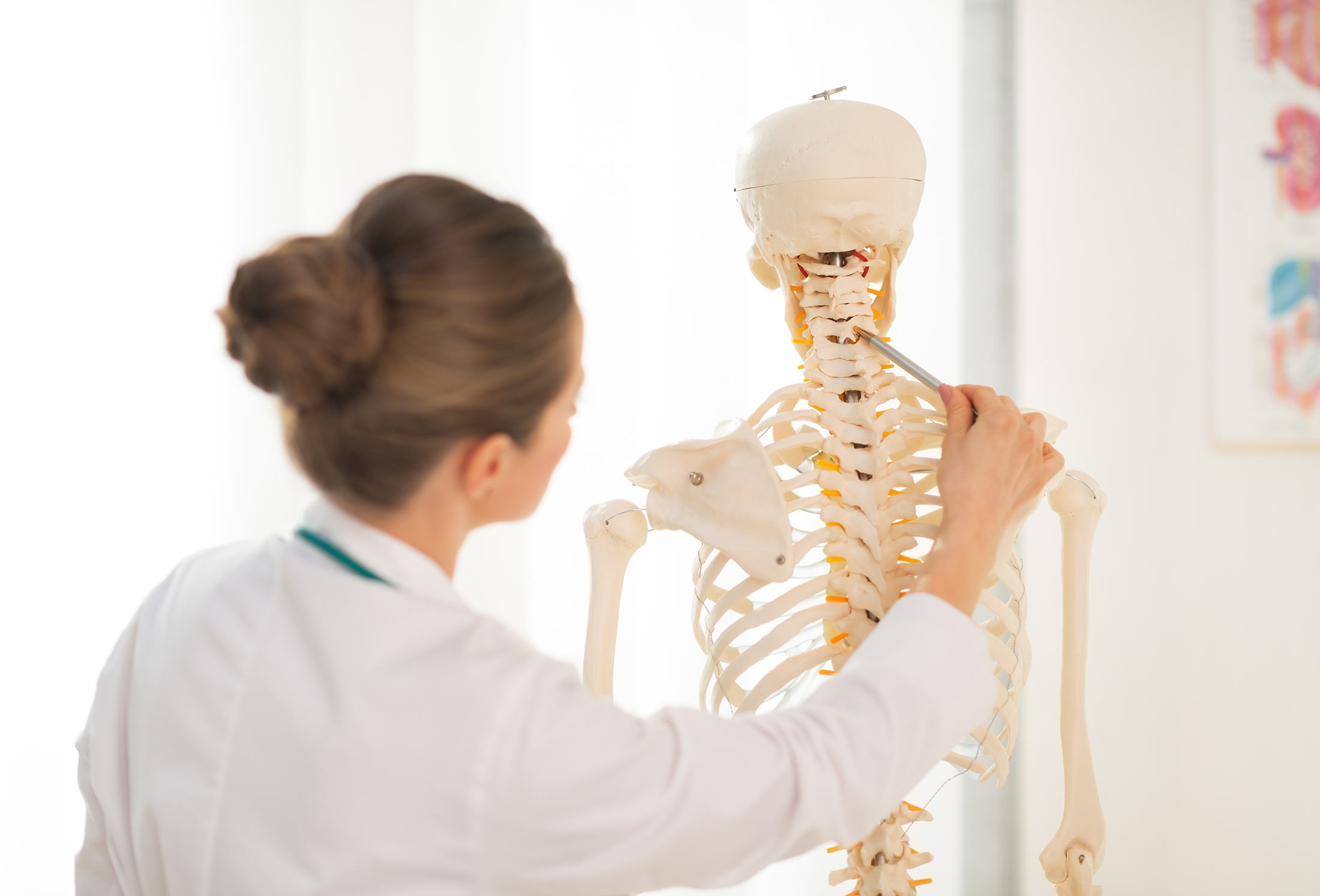 woman-spine